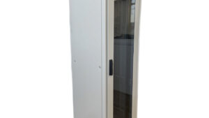 Телекоммуникационный серверный шкаф 19 дюймов напольный 18U 600x1000